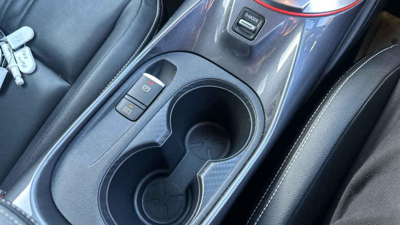 Nissan Juke 1.0 DiG-T 114 Tekna 5dr Petrol Hatchback